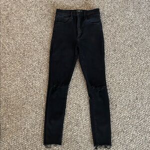 Abercrombie & Fitch High Rise Black Skinny Jeans Knee Distress 27/4